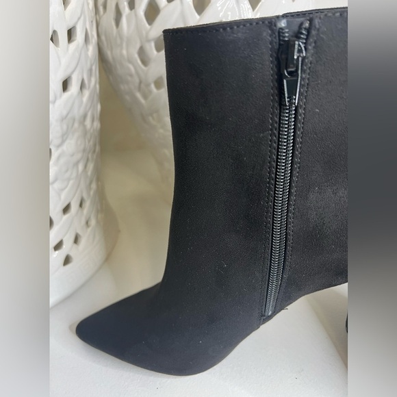 FOREVER 21 Faux Suede BOOTIES Size 8 - Picture 6 of 8